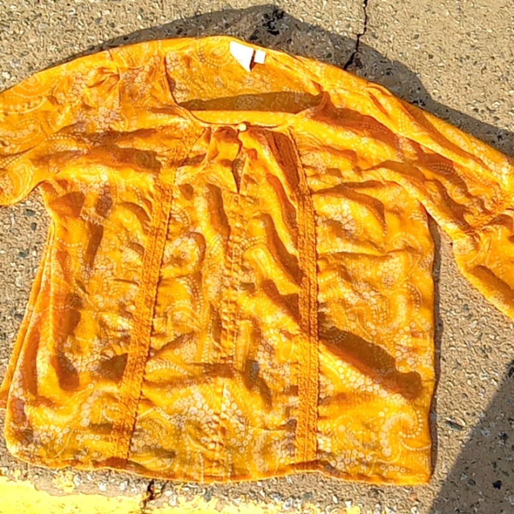 Lauren Conrad size XXL top yellow with white detail